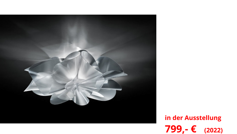 Wand- Deckenleuchte ETOILE blendfrei  LED- 21 W, 2.830 lm  Diffuser aus  edler  transparenter, geriffelter antistatischer Folie  Armatur:  weiß,  mit Magnetadapter  73 x 23 cm in der Ausstellung 799,- €   (2022)